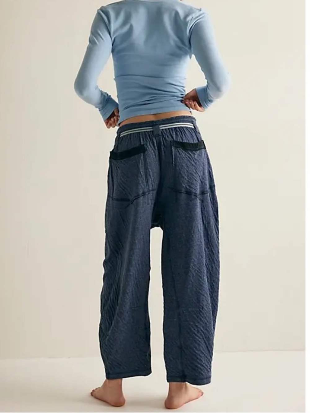 Free People Wait A Minute Barrel Pants NWT - Picture 2 of 6